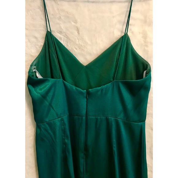 NWT Slim Strap Full-Length Trumpet Gown (Size: 8 / Color: Hunter) - Picture 7 of 13